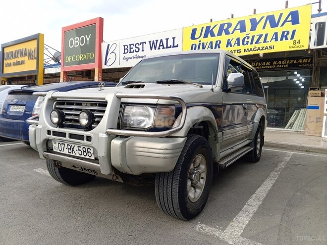 Mitsubishi Pajero 1995, 416,357 km - 2.8 l - Astara