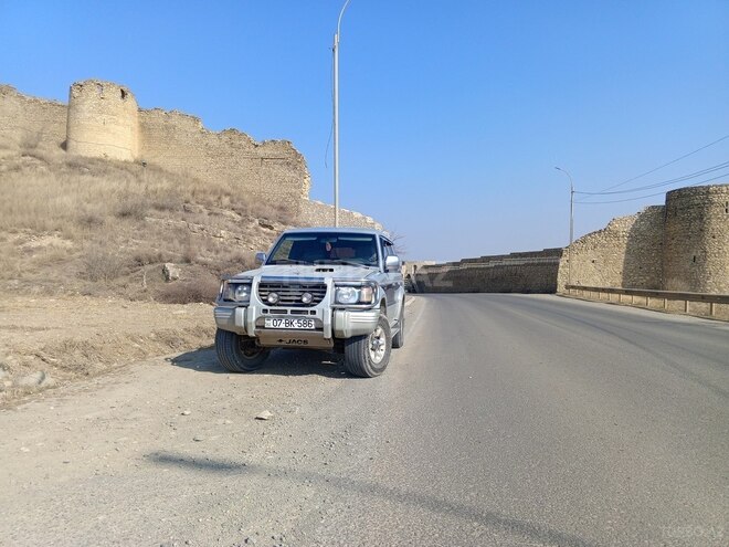 Mitsubishi Pajero 1995, 416,357 km - 2.8 l - Astara