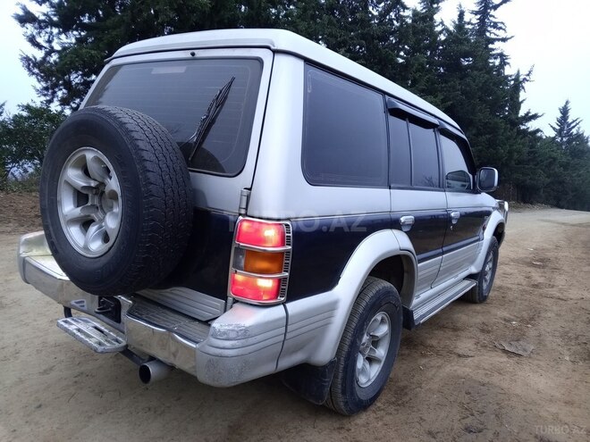 Mitsubishi Pajero 1995, 416,357 km - 2.8 l - Astara