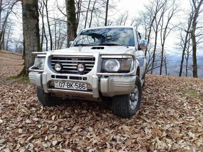 Mitsubishi Pajero 1995, 416,357 km - 2.8 l - Astara