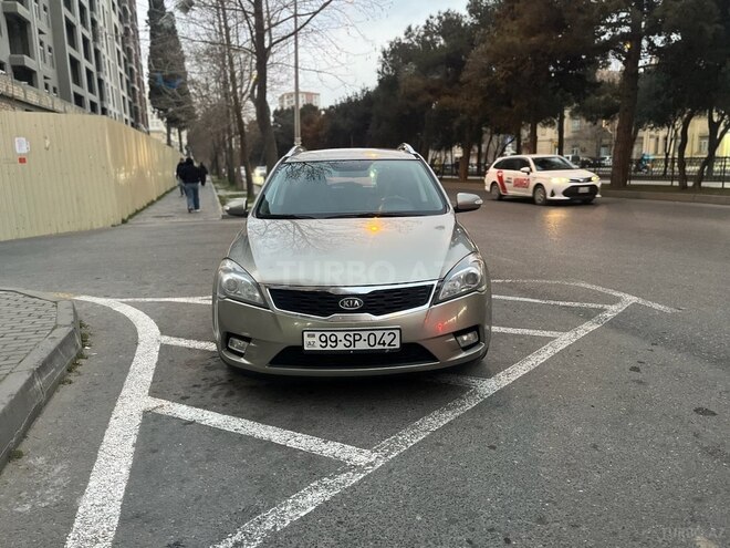 Kia Ceed 2010, 270,000 km - 1.6 l - Bakı