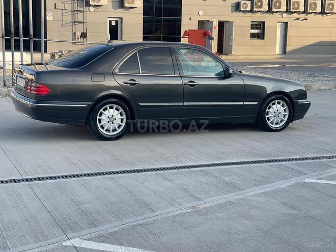 Mercedes E 240 2000, 324,000 km - 2.4 l - Bakı