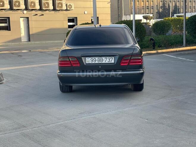 Mercedes E 240 2000, 324,000 km - 2.4 l - Bakı