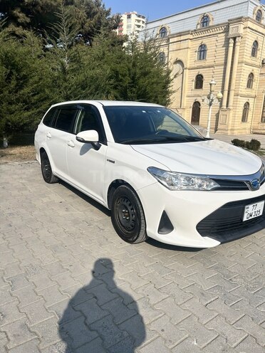 Toyota Corolla Fielder-4