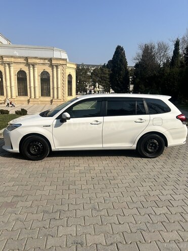 Toyota Corolla Fielder-8