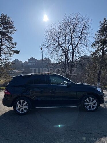 Mercedes ML 300 4MATIC 2014, 168,000 km - 3.5 l - Quba