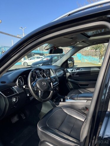 Mercedes ML 300 4MATIC 2014, 168,000 km - 3.5 l - Quba