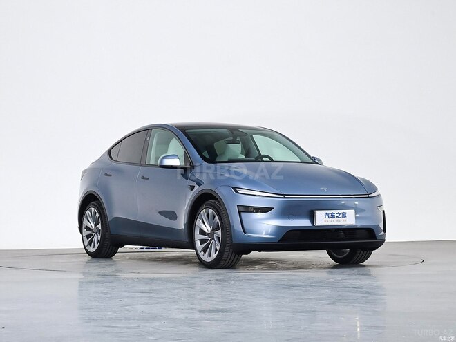 Tesla Model Y-1