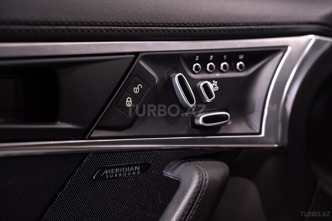Jaguar F-Type 2018, 32,000 km - 2.0 l - Bakı