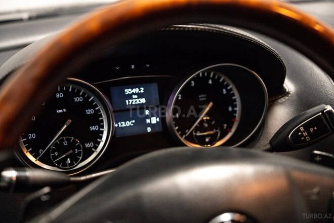 Mercedes GL 550-7