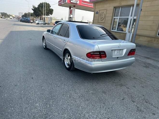 Mercedes E 320 2001, 275,000 km - 3.2 л - Bakı