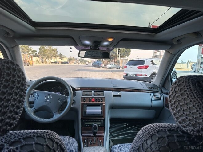 Mercedes E 320 2001, 275,000 km - 3.2 л - Bakı