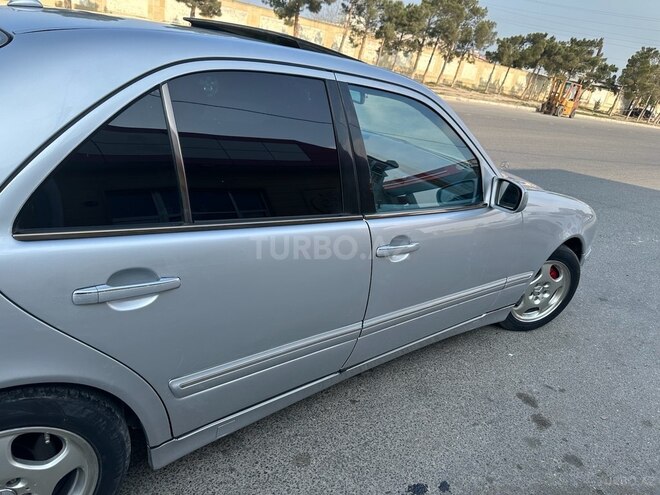 Mercedes E 320 2001, 275,000 km - 3.2 л - Bakı
