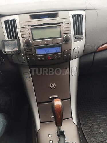 Hyundai Sonata 2008, 393,000 km - 2.0 l - Salyan