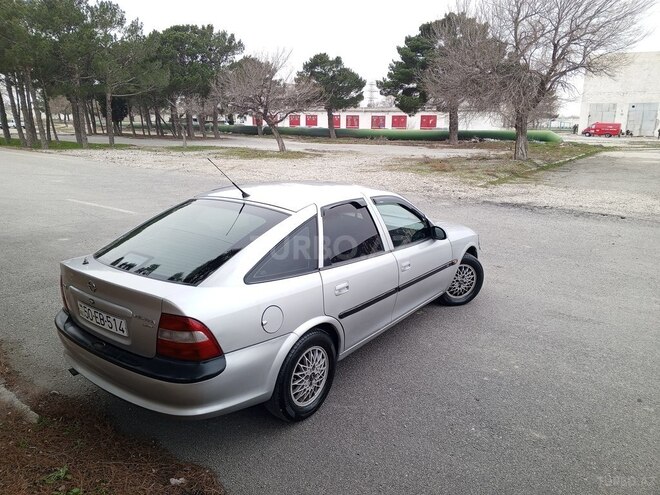 Opel Vectra 1997, 307,126 km - 1.8 л - Sumqayıt