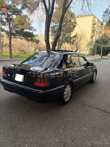 Mercedes C 230 1997, 272,658 km - 2.3 l - Bakı