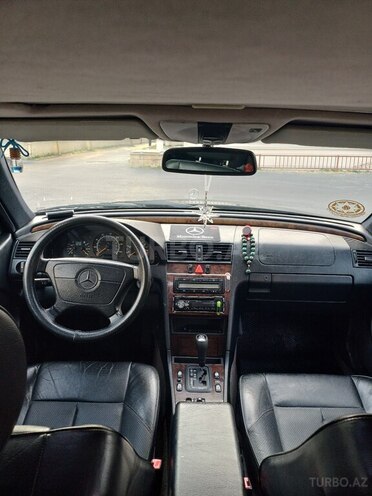 Mercedes C 230 1997, 272,658 km - 2.3 l - Bakı