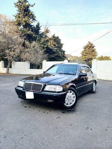 Mercedes C 230 1997, 272,658 km - 2.3 l - Bakı