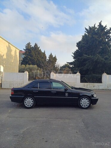 Mercedes C 230 1997, 272,658 km - 2.3 l - Bakı