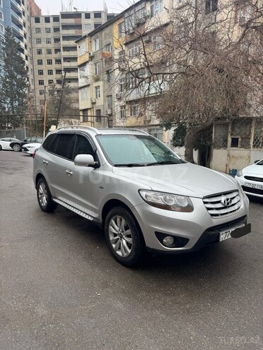 Hyundai Santa Fe-1