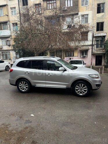 Hyundai Santa Fe-4