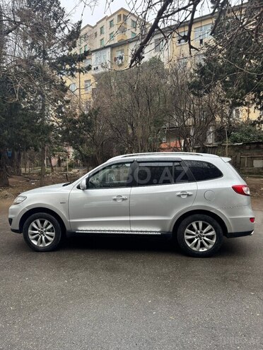 Hyundai Santa Fe-5