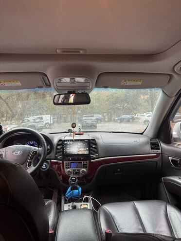 Hyundai Santa Fe-10