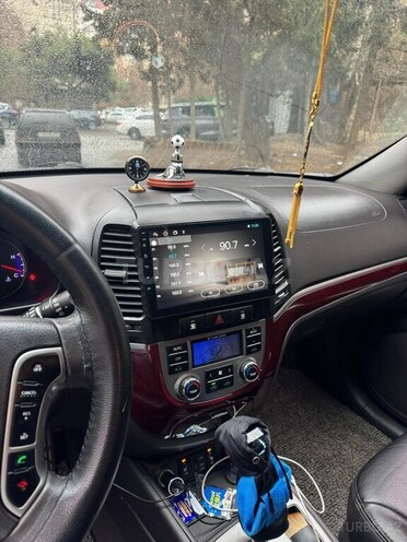 Hyundai Santa Fe-8