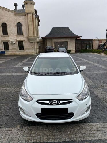 Hyundai Accent 2012, 230,000 km - 1.6 л - Bakı