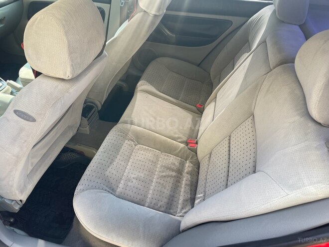 Volkswagen Golf 1998, 280,000 km - 1.6 l - Bakı