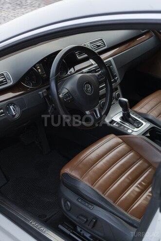 Volkswagen Passat CC-15