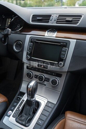 Volkswagen Passat CC-18
