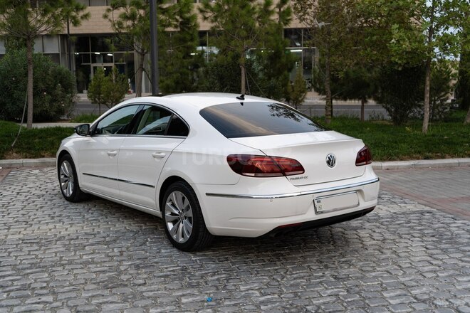 Volkswagen Passat CC-6