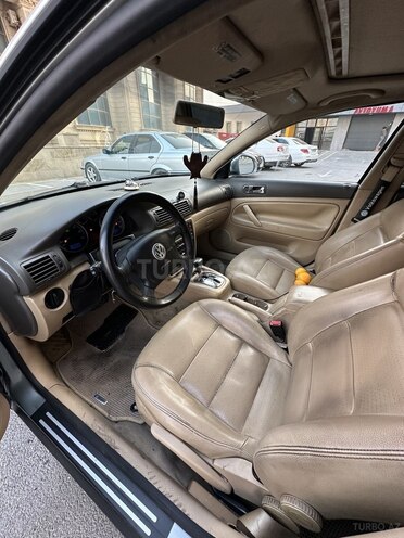 Volkswagen Passat 2004, 257,800 km - 1.8 l - Bakı