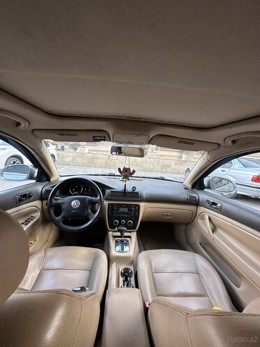 Volkswagen Passat 2004, 257,800 km - 1.8 l - Bakı