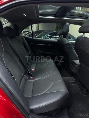Toyota Camry-7