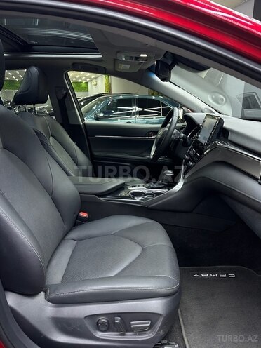 Toyota Camry-6
