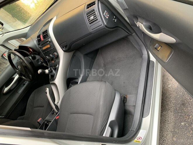 Toyota Auris 2008, 264,273 km - 1.4 l - Bakı