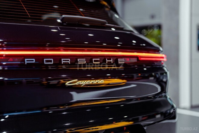 Porsche Cayenne E-Hybrid-8