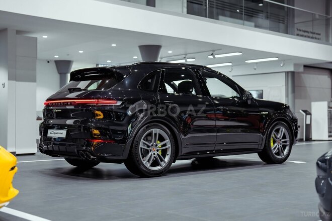 Porsche Cayenne E-Hybrid-4