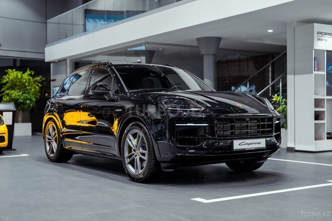 Porsche Cayenne E-Hybrid-3