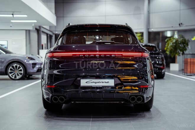Porsche Cayenne E-Hybrid-5