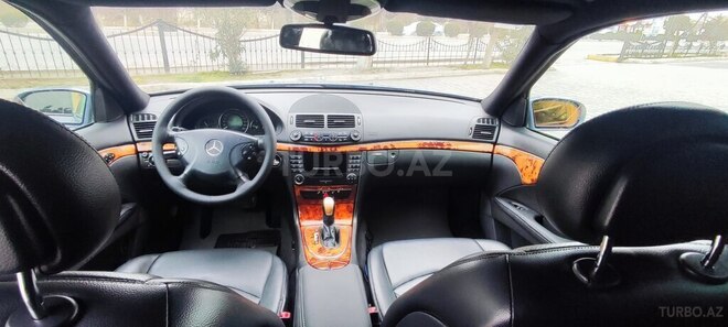Mercedes E 220 d 2005, 268,481 km - 2.2 л - Bakı