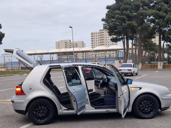 Volkswagen Golf 1999, 281,167 km - 1.8 l - Bakı
