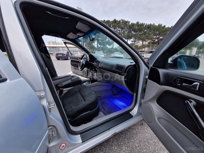Volkswagen Golf 1999, 281,167 km - 1.8 l - Bakı