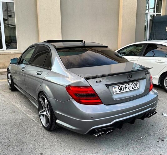 Mercedes C 250-12