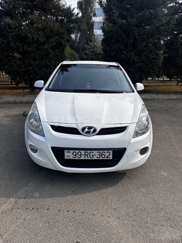 Hyundai i20 2009, 270,000 km - 1.6 l - Mingəçevir