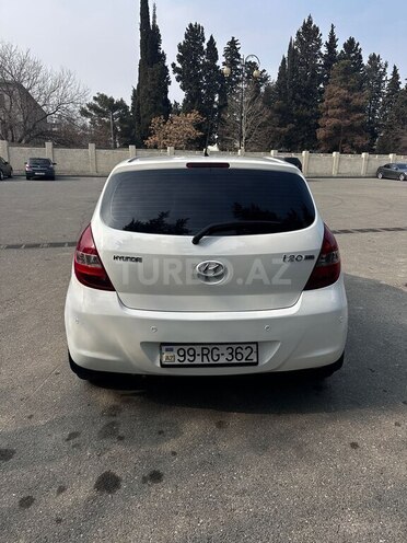 Hyundai i20 2009, 270,000 km - 1.6 l - Mingəçevir