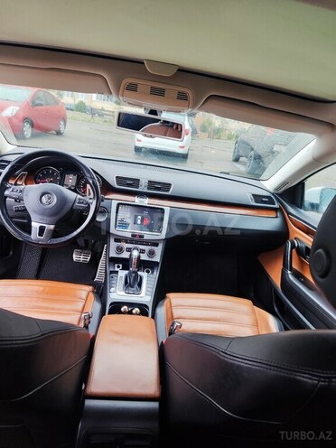 Volkswagen Passat CC-6