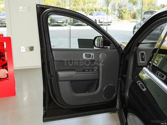 Li Auto L9 2025, 0 km - 1.5 l - Bakı